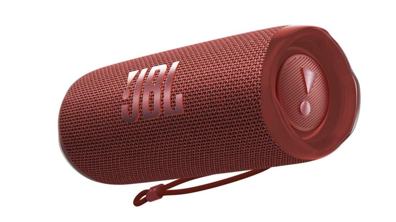 JBL Flip 6 Gives Bluetooth Speaker A Sound And Durability Upgrade -  SlashGear