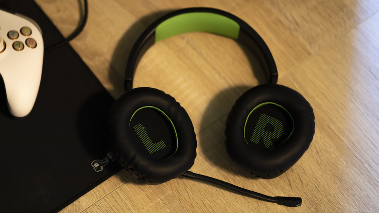 JBL Quantum 910X headset