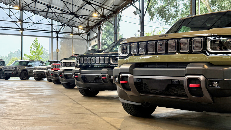A lineup of 2026 Jeep Recons