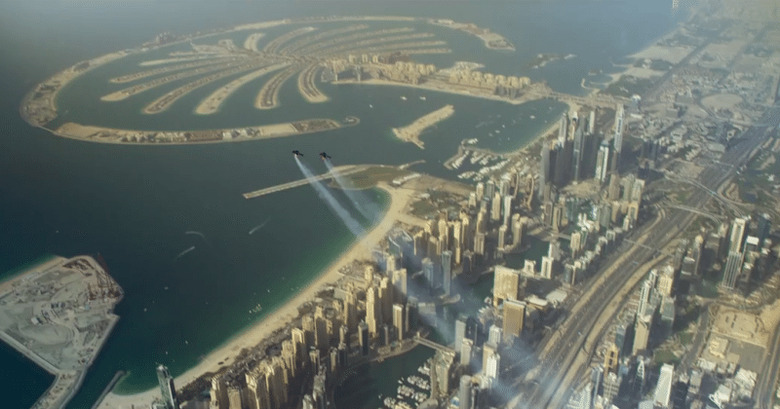 Watch This Astonishing Video of Jetpacks Over Dubai Now