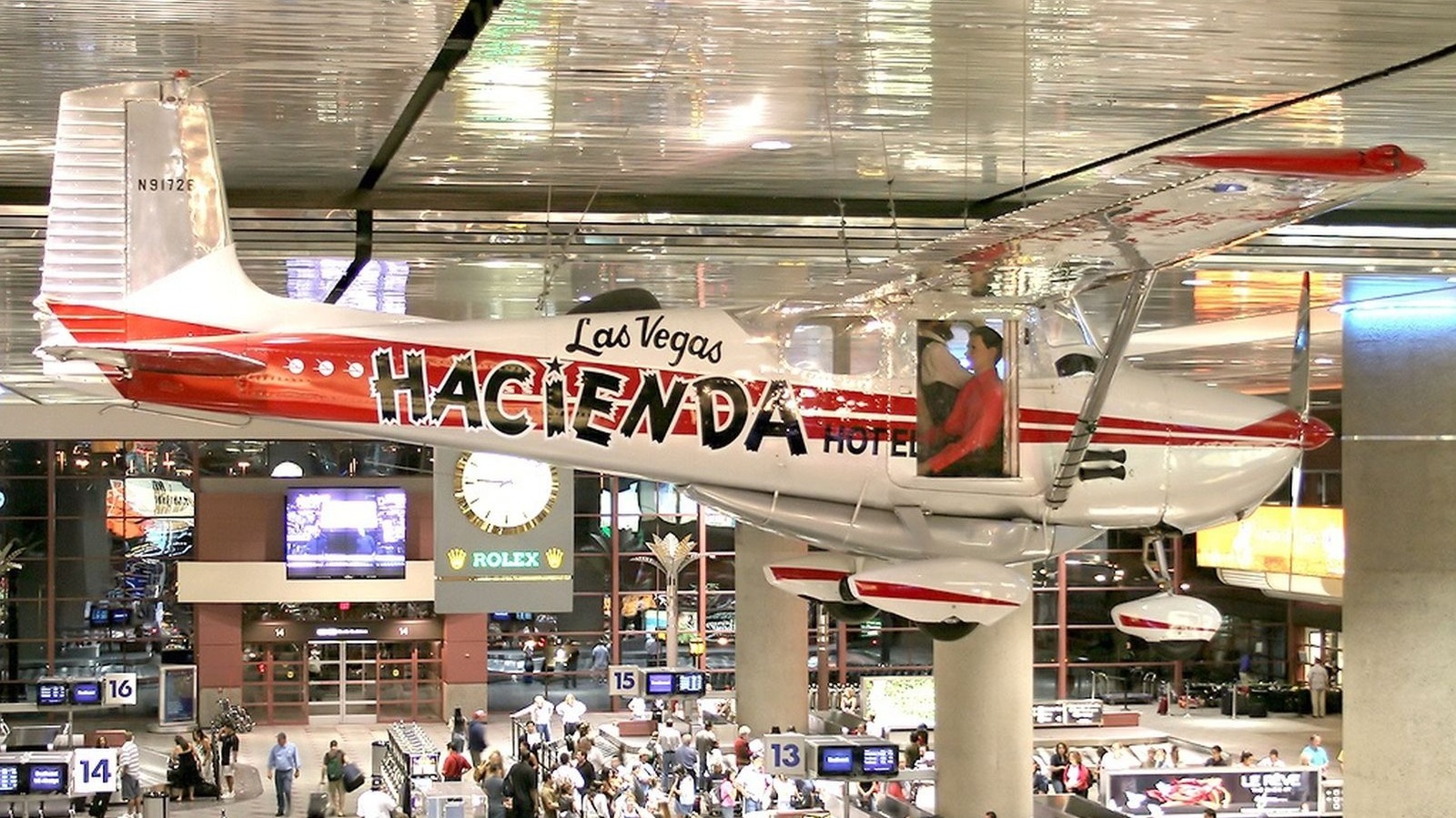 Just How Long Was The Longest Flight In History? (And What Kind Of Plane Did They Use?)