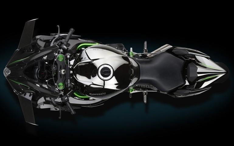 Kawasaki Ninja H2R Packs 998cc Engine Into Beastly Design - SlashGear