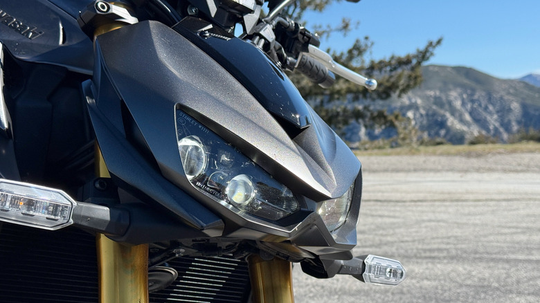 2026 Kawasaki Z1100 headlight