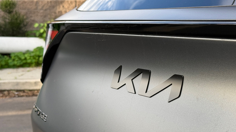 2026 Kia Sportage PHEV Rear Emblem