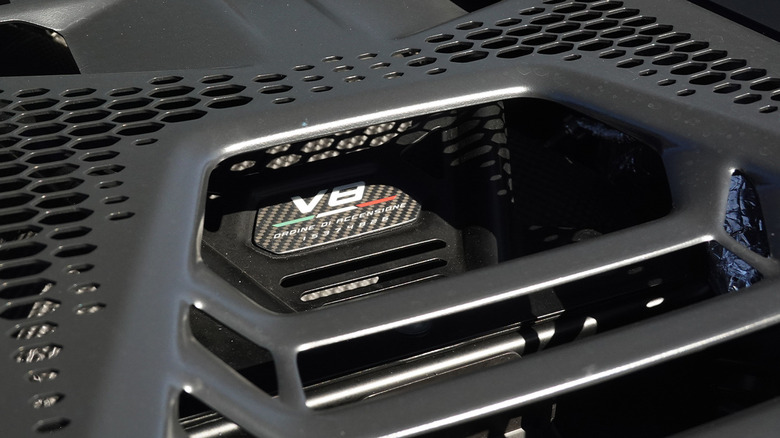 2026 Lamborghini Temerario firing order badge