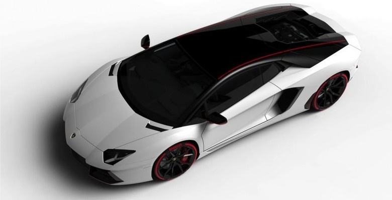 Aventador LP 700-4 Pirelli Edition 02