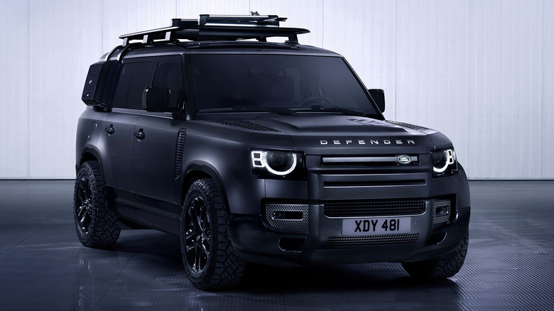 Land Rover Defender 130 Outbound