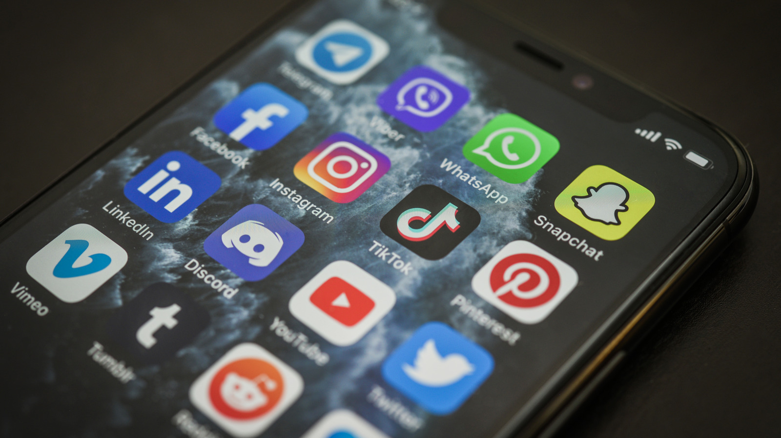 Lawmakers Want To Force Social Media Companies To Add Age Verification