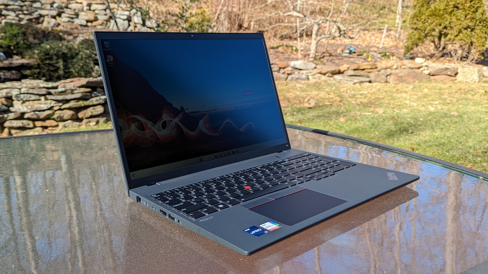 Lenovo ThinkPad T16 Gen 1 (AMD) Review 