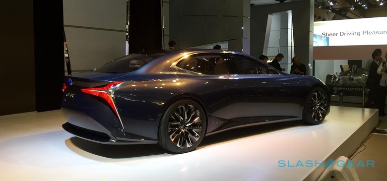 Lexus LF-FC Concept Gallery [Video]