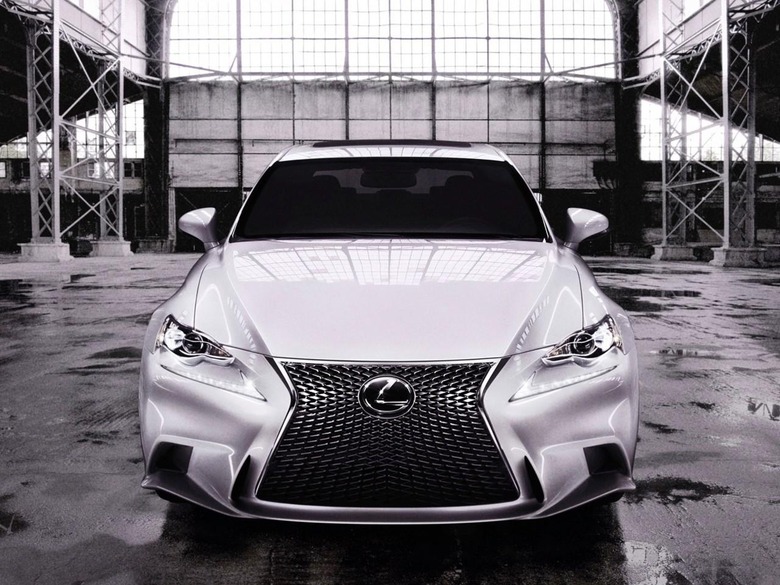 2014LexusIS350FSPORT001