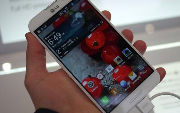 LG announces Smart Video eye-recognition tech for Optimus G Pro