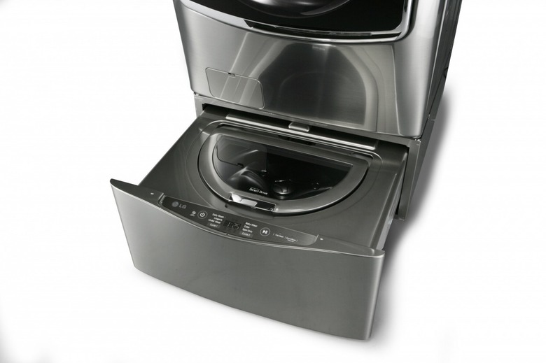 04.LG-Washer_w-WD100CV_02