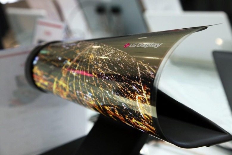 CES 2016_18 inch Rollable OLED