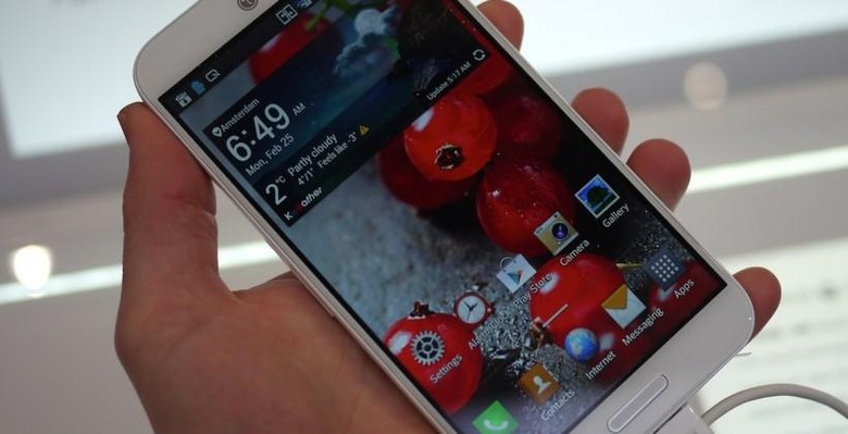 lg_optimus_g_pro_hands-on_sg_1