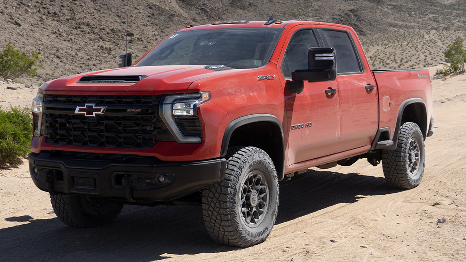 Heavy Duty Pickup Truck Comparison: Super Duty vs Ram vs Silverado