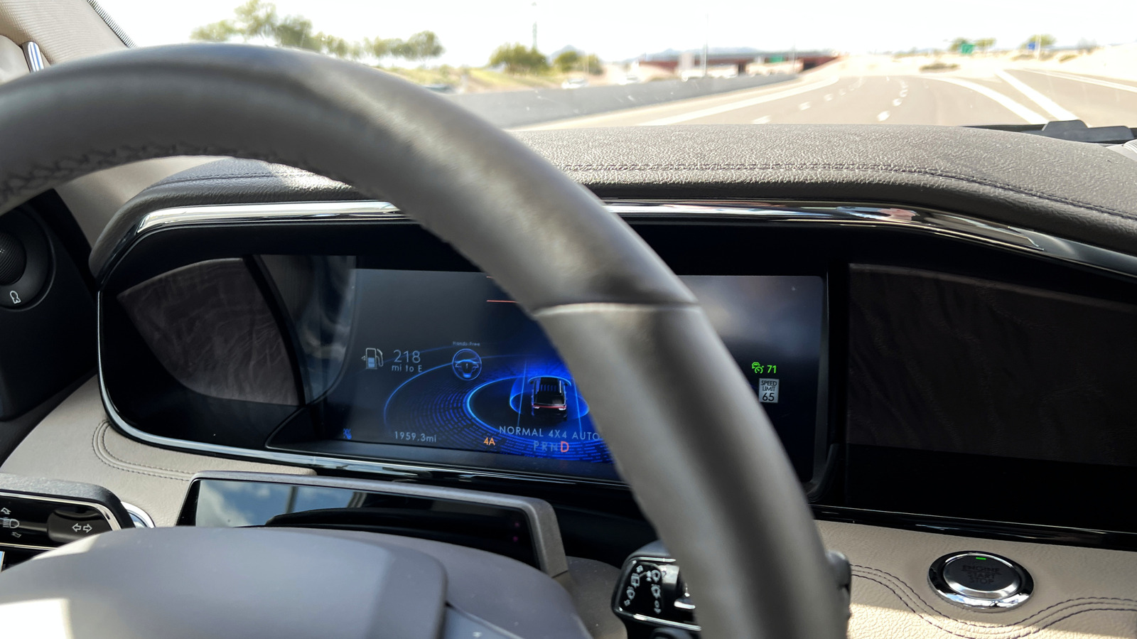 Lincoln ActiveGlide (Ford BlueCruise) Primeira unidade: altos e baixos mãos-livres Lincoln ActiveGlide (Ford BlueCruise) Primeira unidade: altos e baixos mãos-livres