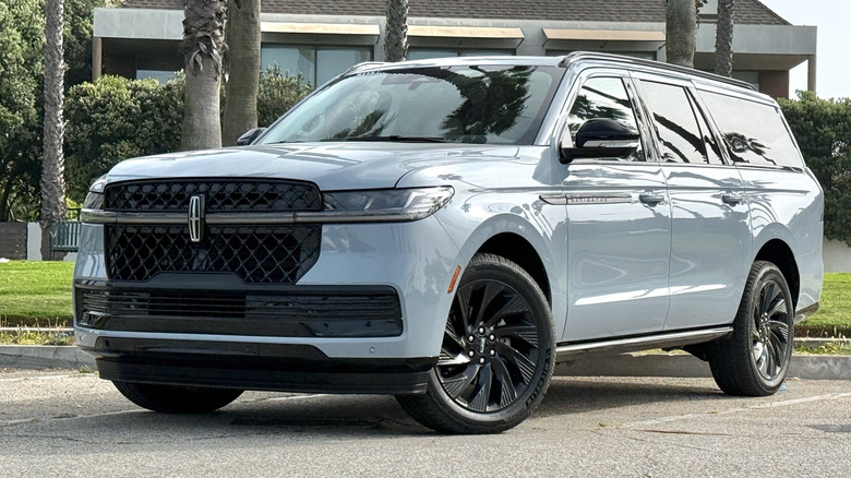 2026 Lincoln Navigator L Reserve parked under palm trees