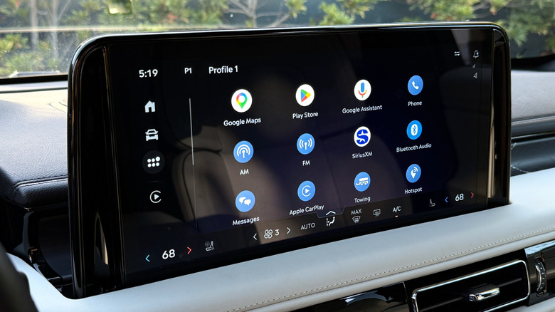 2026 Lincoln Aviator Black Label center touchscreen
