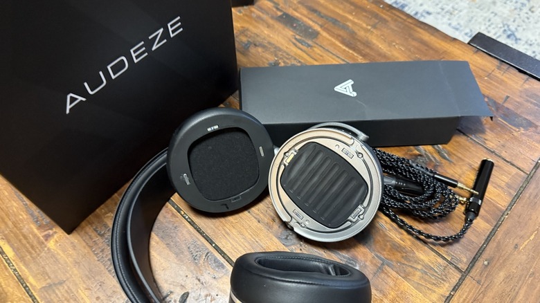 Audeze LCD-S20 Headphone with ear cup removed
