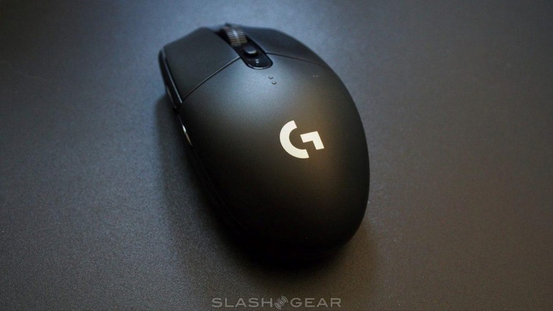 Logitech G305 Review: A LIGHTSPEED Gaming Mouse For The Mainstream -  SlashGear