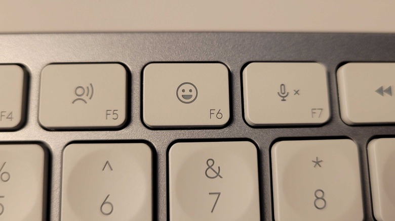 A tecla MX Keys S Emoji