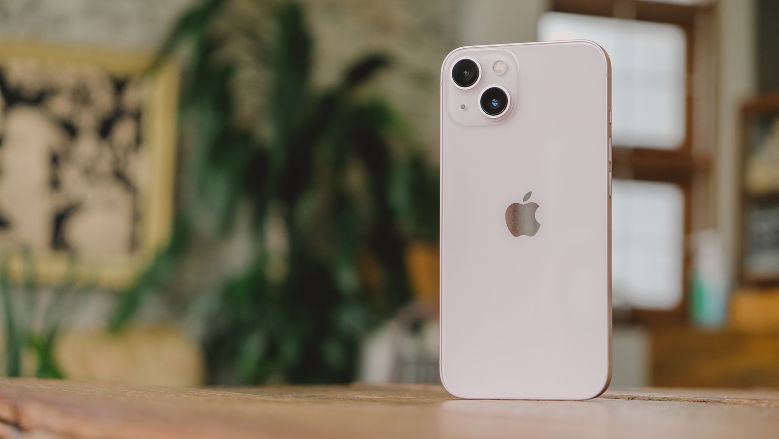 Looks Like The iPhone 14 May Not Ditch The Notch After All
