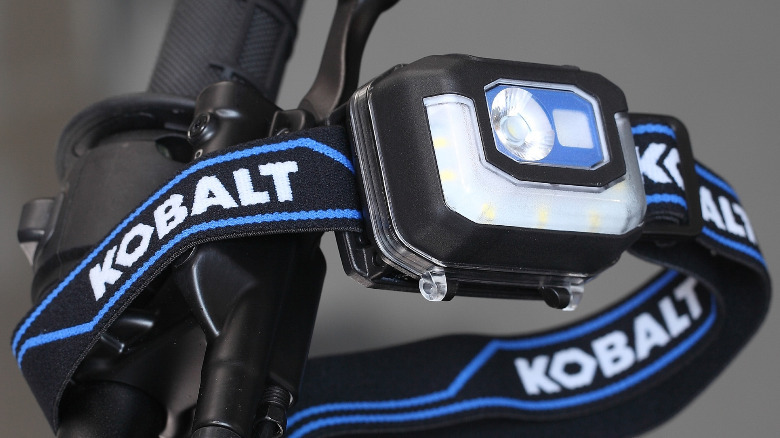 A closeup of the Kobalt 850-lumen 6-mode LED rechargeable headlamp.