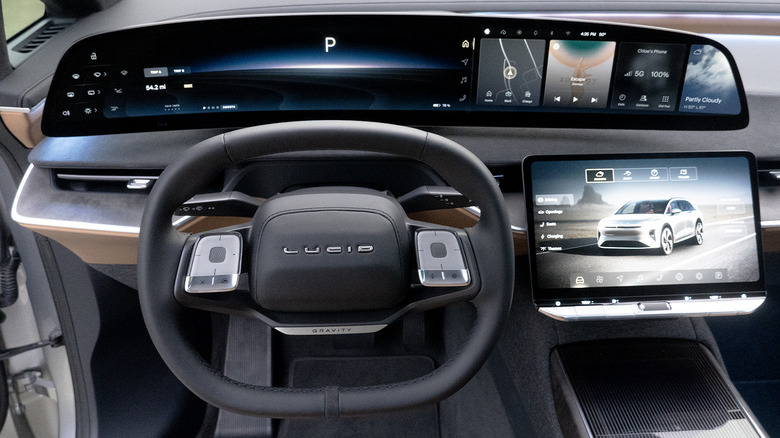 Lucid Gravity steering wheel and dash with screens turned on