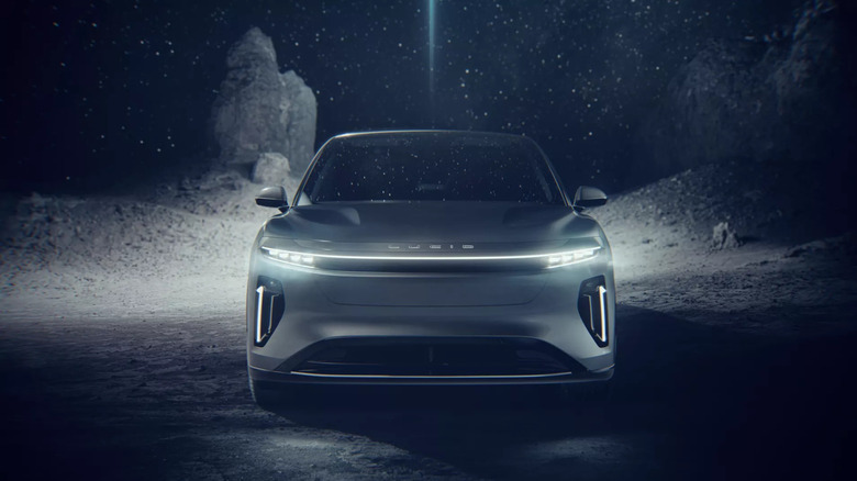 Lucid Gravity SUV front end