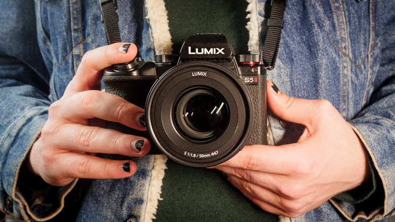 Lumix S5-II