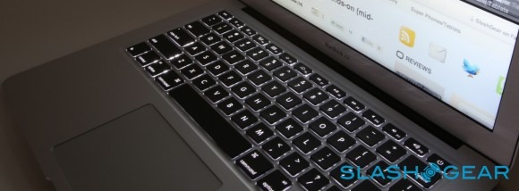 MacBook Air 13-inch core i5 Review (mid-2011) - SlashGear