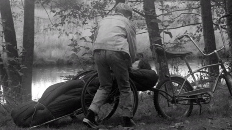 Flashback Mac and his improvised bike trailer