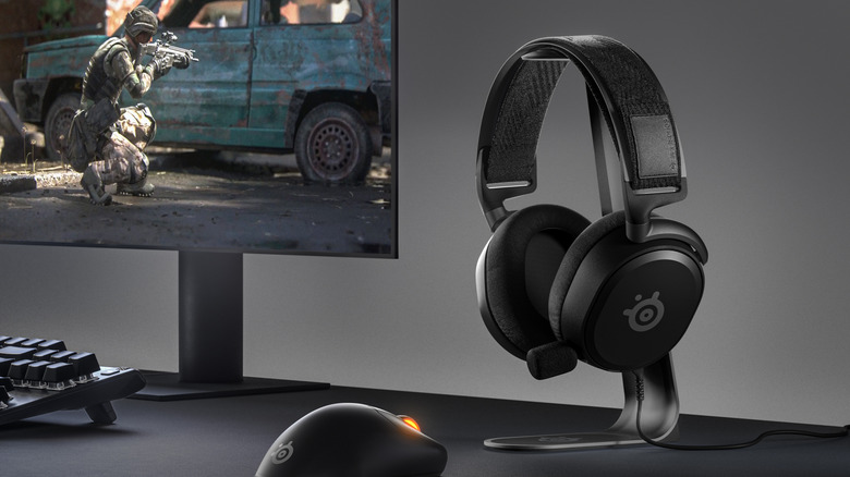 SteelSeries Prime headphones