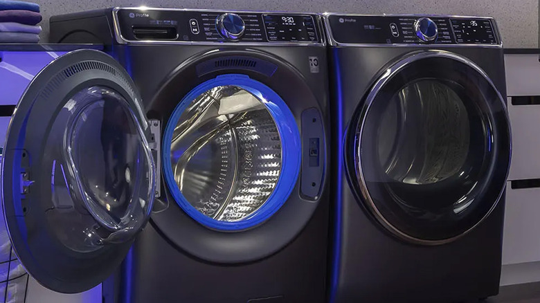 A dark gray GE washer and dryer set