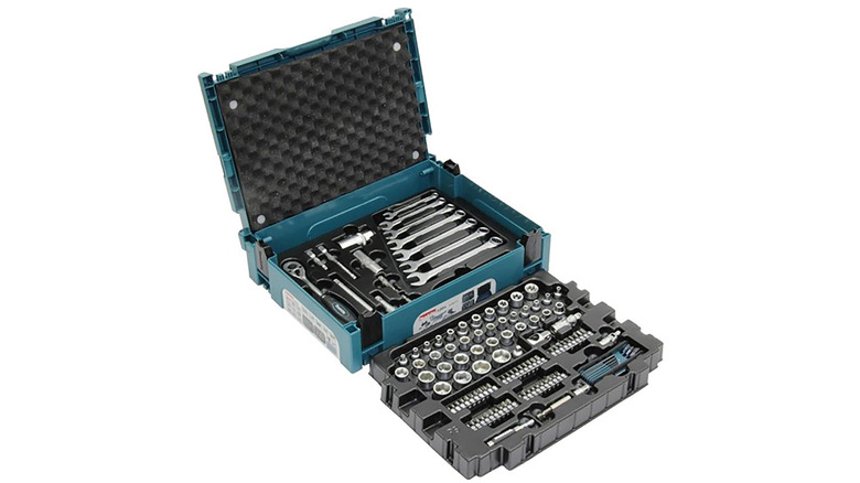 Makita 120 piece maintenance set in stackable Makpac case