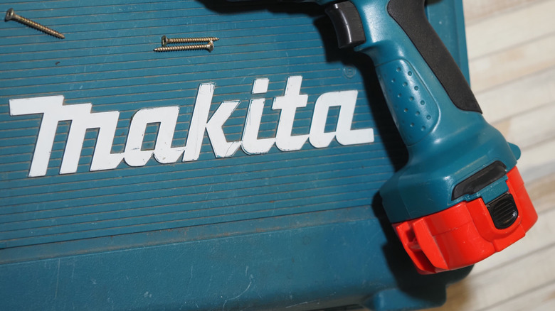 Makita tool with nickel-based battery