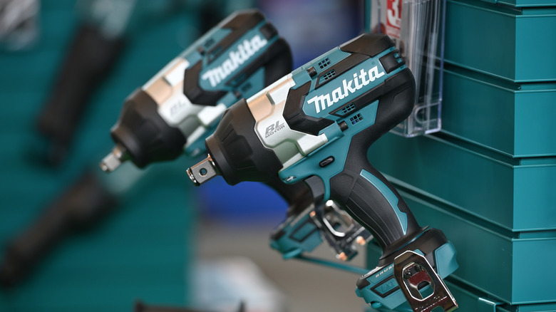 makita tool display