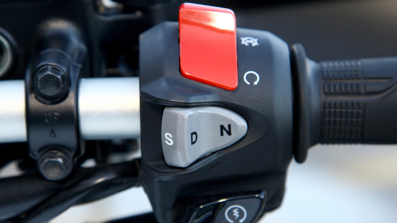 motorcycle gear selector