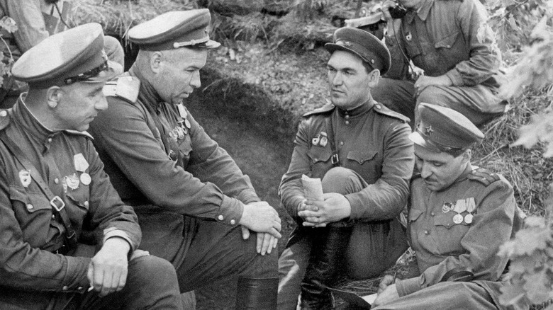 Russian officers in discussion