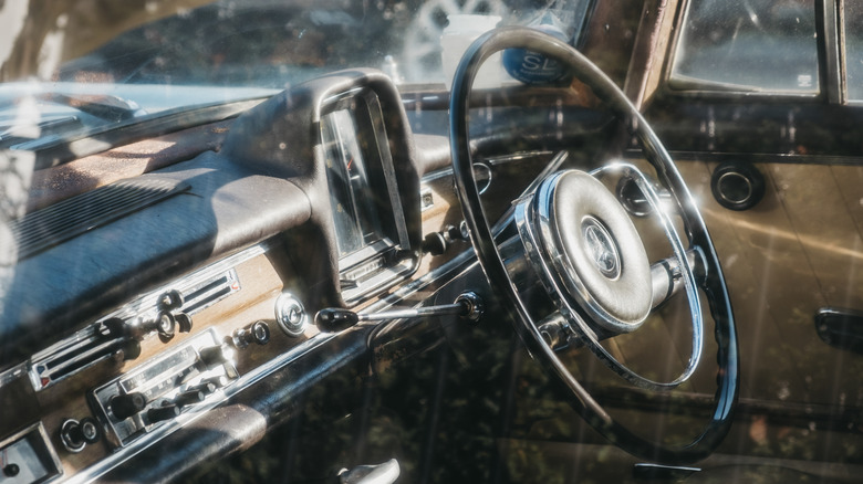 Inside view of a Mercedes-Benz 600.
