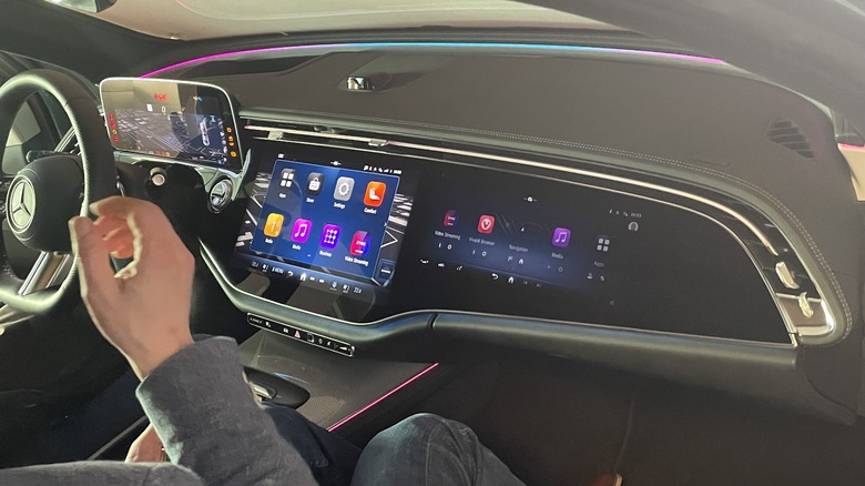 Third-generation MBUX in 2024 E-Class