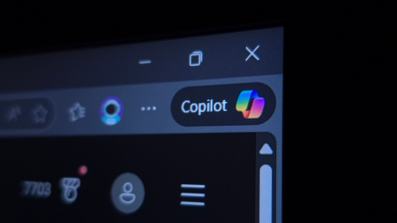 Copilot AI Integrated in the Sidebar of Microsoft Edge Browser