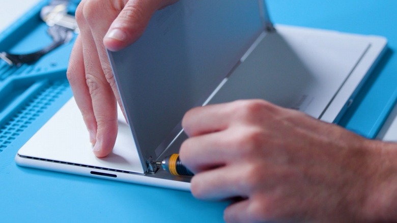 Repairing kickstand Surface tablet