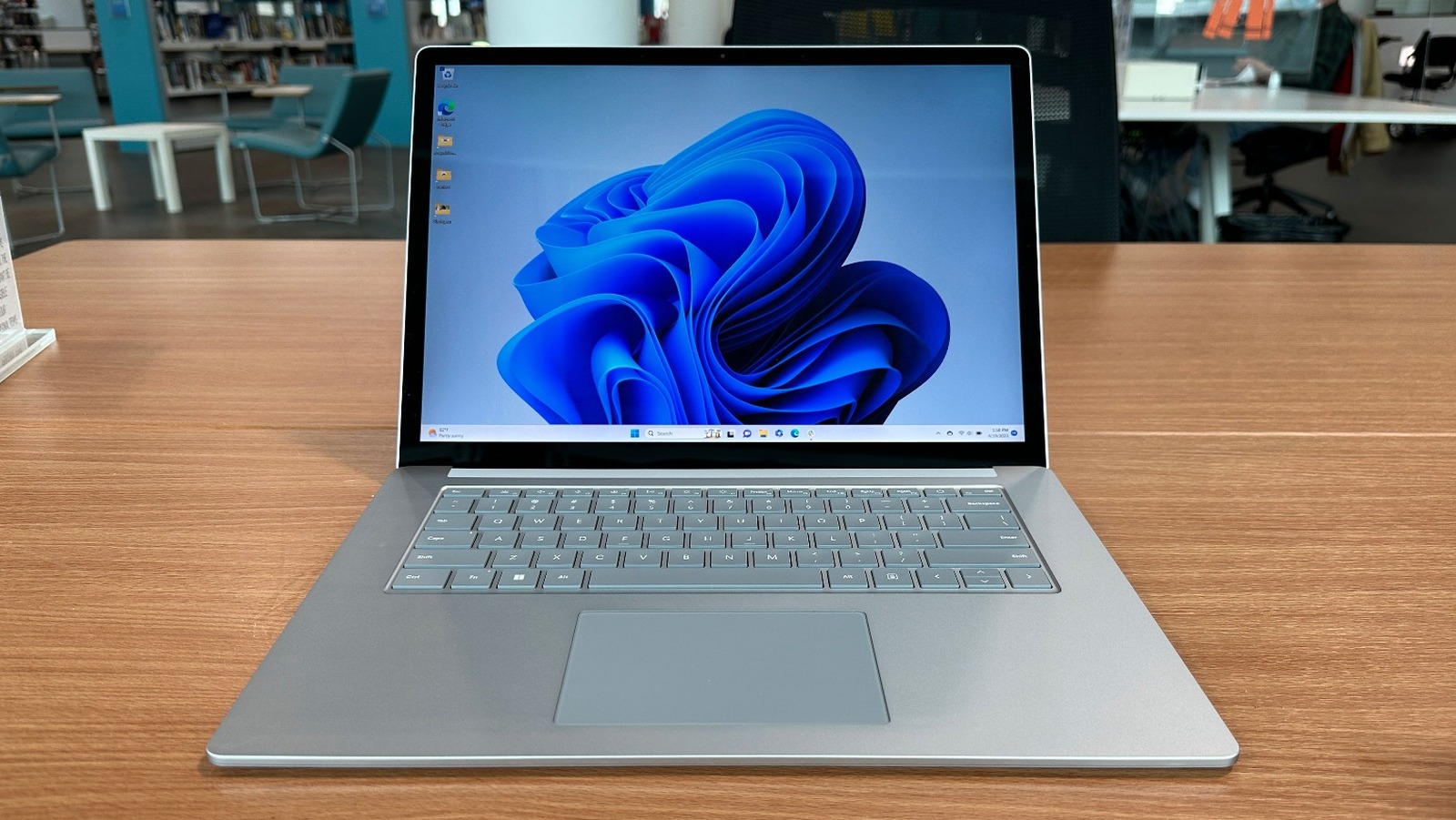 Microsoft Surface Laptop 5 Review: A Familiar Windows PC With Reliable Power – SlashGear