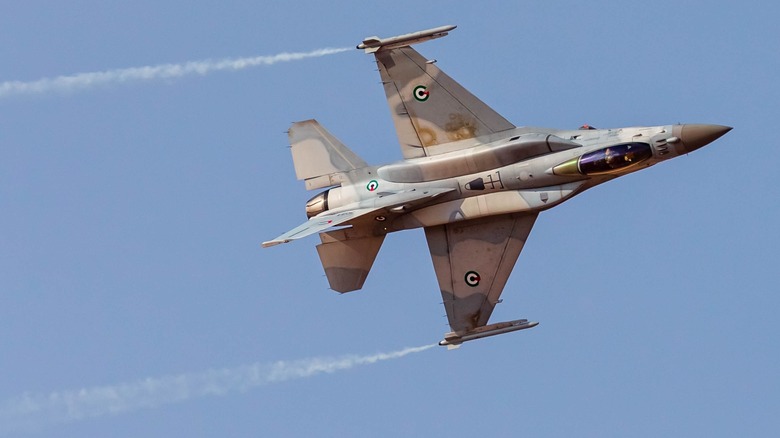 F-16 banking sideways