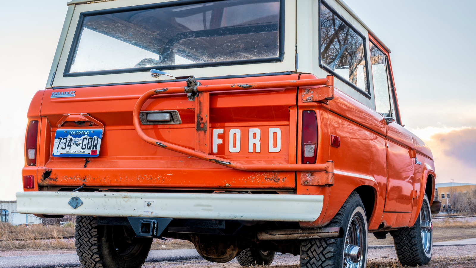 Miles Teller’s Vintage Ford Bronco Truck Is Incredible – SlashGear