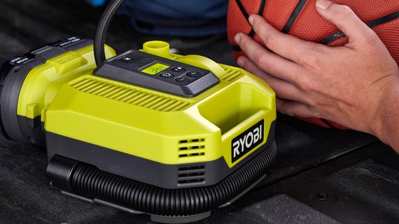 Ryobi Dual Function inflator on basketball
