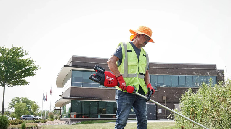 Milwaukee Dual Battery String Trimmer