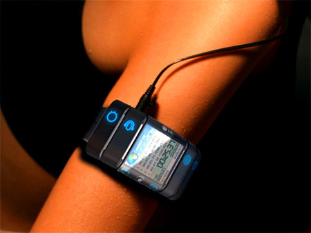 Lobster modular cellphone wristband concept